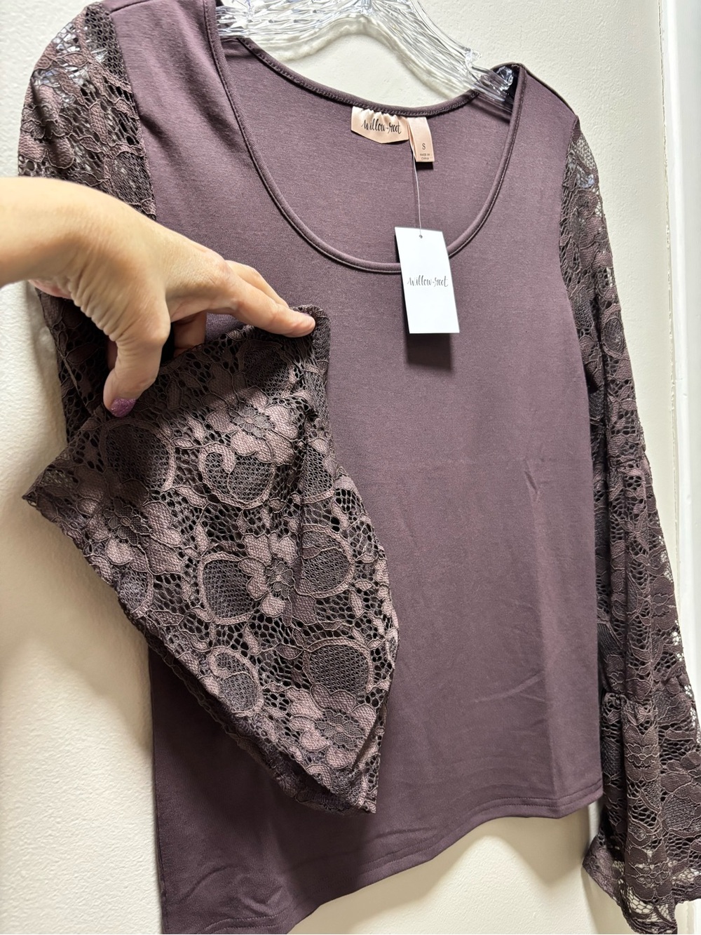 Willow - root Mauve Raisin Lace Bell Sleeve Long Sleeve Tee Size Small New Tags - Picture 5 of 7